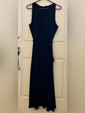 Tahari ASL Navy Sleeveless Pleated Neckline Chiffon High-Low Maxi Dress-Size 14
